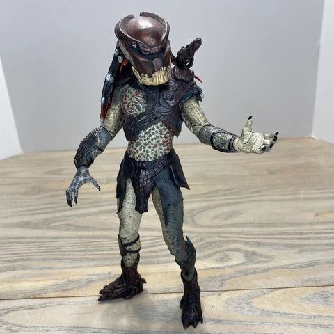 NECA 2010 Predators Berserker Predator Masked Series 1 8" Action Figure Loose Cover