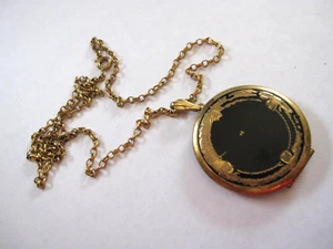 Antique Victorian gold tone 22 Chain w round black enamel Hinged locket pendant - Picture 1 of 10