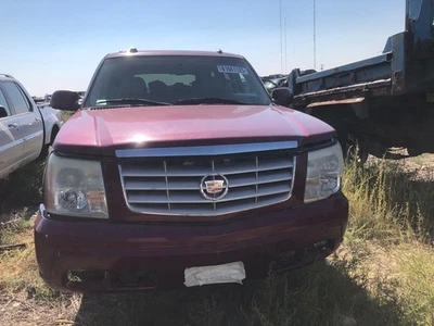 03-06 ESCALADE Engine Fuse Box Foto 1 de 4