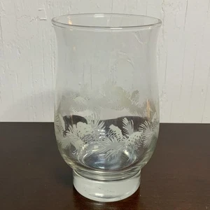 Vintage Libbey Etched Pinecone Christmas Hurricane Glass Winter - Picture 1 of 6