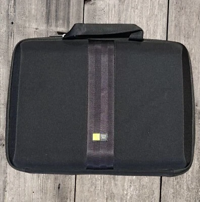 Black Case Logic Sleeve Case for Chromebook, 11.6" Chromebook - 11" MacBook Air - image 1 of 4