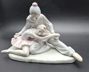 Lladro Style "Closing Scene" Ballet Pierro harlequin clown Porcelain Figurine - Picture 1 of 6