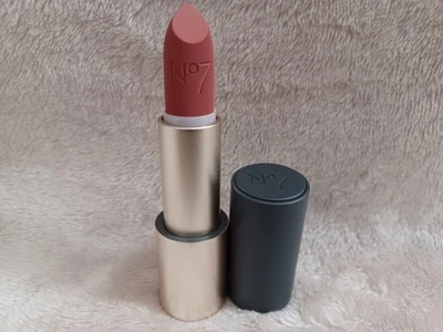 Boots No7 Pro Artist Matte Muse Lipstick Rose Couture Shade 3.3g BN Unboxed - Image 1 of 2