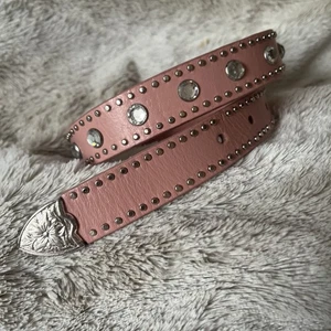 Correa de cinturón de cuero rosa adornada NOCONA Western GIRLS TALLA 22 - Imagen 1 de 6