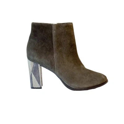 Matisse METRIC Ankle Boot Geo Stripe Gray Suede 8.5  - Image 1 of 4