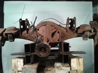 Rear End Axle Assembly 95 1995 Nissan Pathfinder 4X4 SE Manual Trans 117K - Image 1 of 4