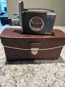 Bell And Howell 16mm 200 - Picture 1 of 5