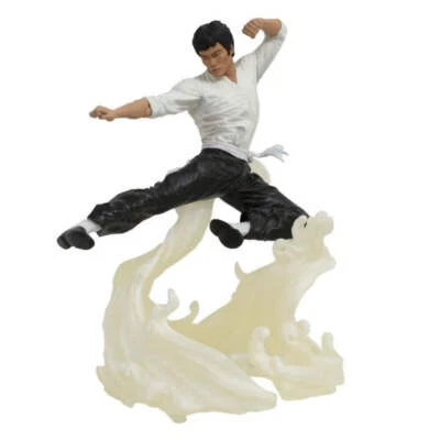 DIAMOND SELECT GALLERY DIORAMA TOYS BRUCE LEE "AIR" STATUA FIGURE STATUETTA 25CM - Immagine 1 di 4
