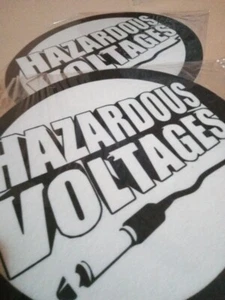 2 Slipmats/Feutrines/Tappetini-Turntable Accessory Hazardous Voltages Acid Tekno - Foto 1 di 3