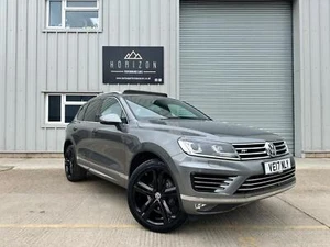2017 Volkswagen Touareg 3.0 TDI V6 BlueMotion Tech R-Line Plus Tiptronic 4WD Eur - Picture 1 of 20