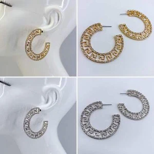Orecchini a cerchio simboli greci con strass - Foto 1 di 7
