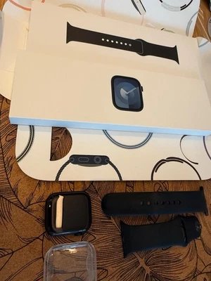 Apple Watch Series 9 41mm Aluminiumgehäuse Mitternacht !TOP ZUSTAND! - Bild 1 von 4