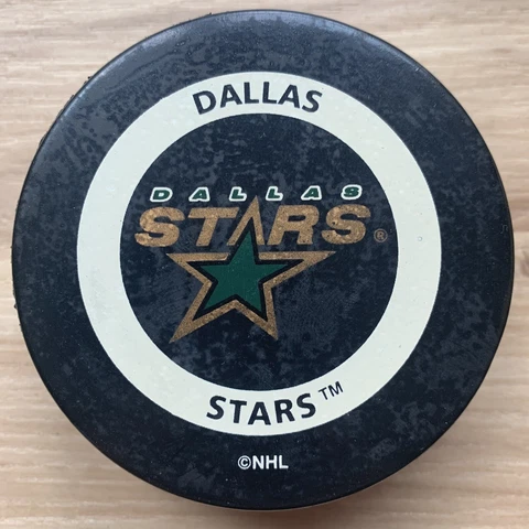 DALLAS STARS NHL OFFICIAL GAME HOCKEY PUCK 1996-98 Orange Ring Reverse InGlasCo Cover