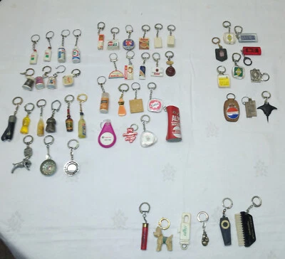 Lot 50 Anciens Porte Clefs Publicitaires alimentaire-automobile-divers - Photo 1/3