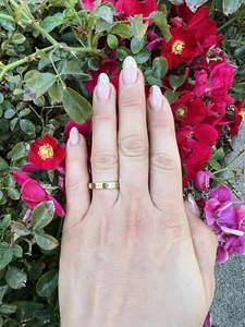 Woman Titanium Steel Ring Fashion Jewelry for Girls size 8 - Picture 1 of 3