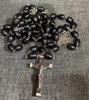 Rosario firmado en Italia con cuentas negras y tono plata Foto 1 de 4