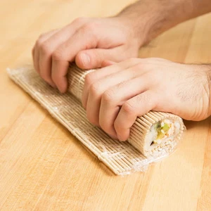 USA SELLER MAKISU JAPANESE BAMBOO SUSHI ROLLING MAT 9.5" X 9.5" Free Ship USA - Picture 1 of 2