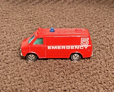 Tomica Tomy F22 Chevrolet Chevy Van Emergency 5 Vermelho Diecast Japão Vintage 1977 - Imagem 1 de 4