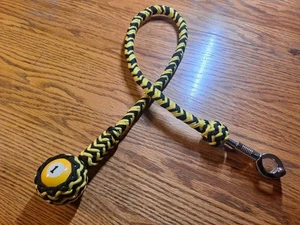 Motorcycle Get Back Whip #1 Billiard Yellow/Black Pineapple Knot 550 Paracord - Picture 1 of 7