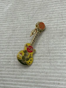 Hard Rock Cafe Phoenix Guitar Pin - Picture 1 of 3