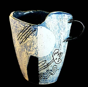 LOVELY JOHN MALTBY MONOCHROME EWER - Picture 1 of 10