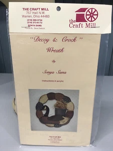 The Craft Mill Ohio Duck Decoy and Wreath Instructions in Acrylic Craft Kit - Picture 1 of 5