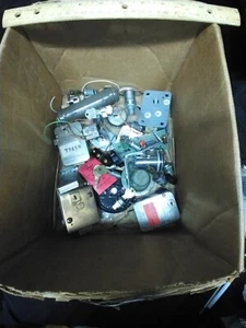 Caja Varios Lote de Piezas y Piezas Cerradura Caja Fuerte - Imagen 1 de 5