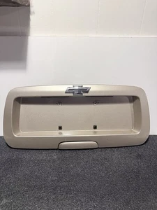 2002-2006 Chevrolet Trailblazer/GMC Envoy Trunk License Plate Panel Molding - Picture 1 of 8