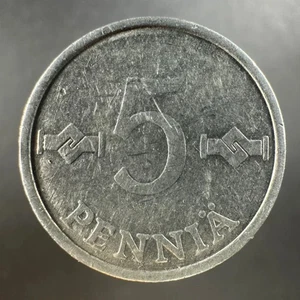 Finlandia 1977 5 pennias detalle bien usado - Imagen 1 de 4