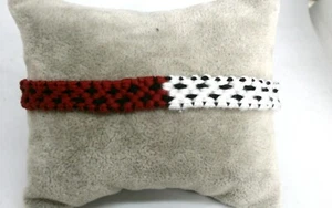 Pulsera artesanal Macramé "Febrero" mod. nº1 - Ajustable - Imagen 1 de 8