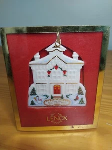 Adorno de porcelana vintage Lenox 1999 de nuestro hogar a su hogar - Imagen 1 de 3