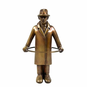 SIEGFRIED NEUENHAUSEN - Original Bronzeskulptur "MANN MIT REIFEN" - Imagen 1 de 1