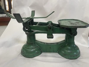 Antique Cast Iron Scales Green 7lb. Collector Rare Patina History No Pan - Picture 1 of 12
