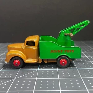 (Missing Tow Hook)  Vintage Dinky Toys Commer Tow Wrecker Truck England MA12 - Picture 1 of 9