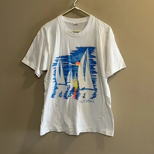 California Vintage 90s Sailboat Ocean T-Shirt Size L Single Stitch White - Picture 1 of 10