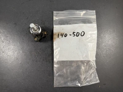 Interruptor de luz menor original Lucas MGA, MG TF, Triumph TR3, Austin Healey, Morris Foto 1 de 4