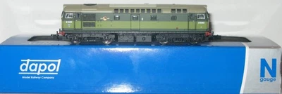 Dapol N 2D-013-004 BR 2 Tone Green SYP Class 27 Diesel D5382 Lights 18DCC Ready - Image 1 of 4