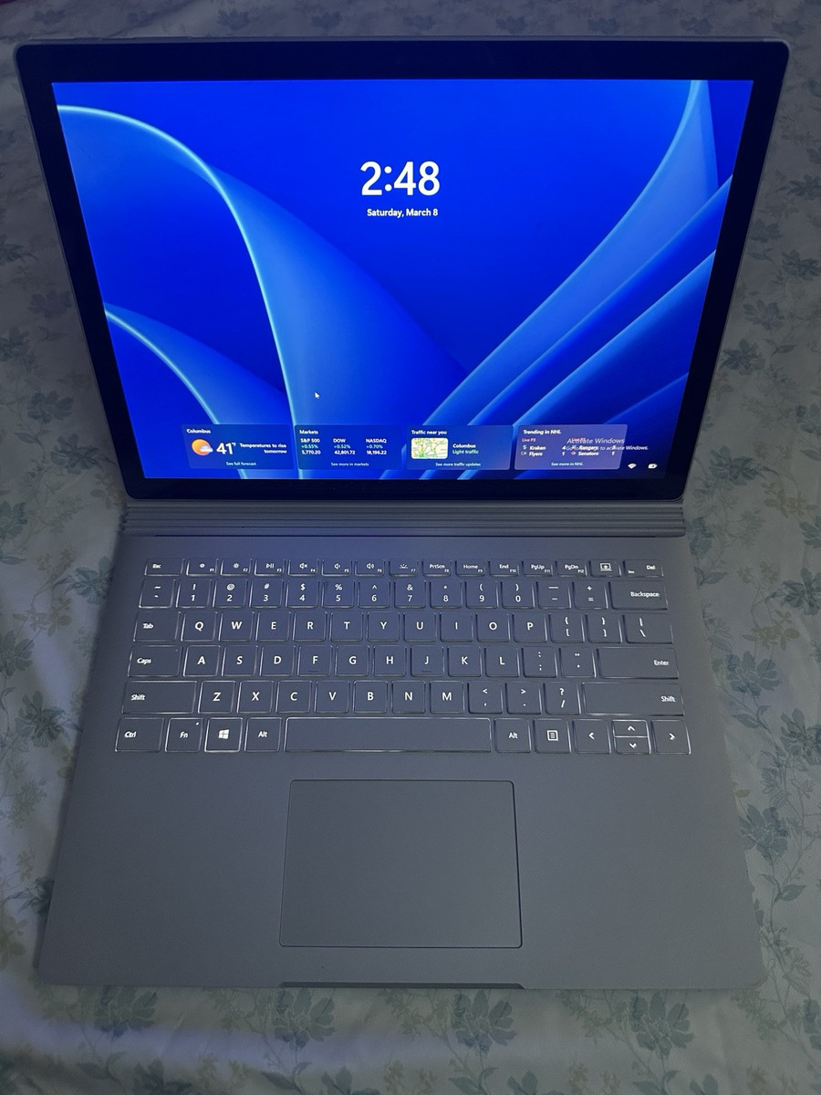 Microsoft Surface Book 2 Intel Core i7 8th Gen. PC Laptops Microsoft Surface Book 2 Intel Core i7 8th Gen. PC Laptops