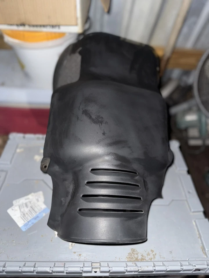 Cubierta motor GMC YUKON XL 1500 02 Foto 1 de 4