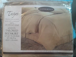 New Gatherings Taipei 100% Dupioni Silk Queen Bedskirt 60"x80" Pale Green - Picture 1 of 6