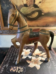 Cavallo decorativo in legno dipinto a mano-12”H X 8,5”L-Vibrazioni Primitive-Incantevole-🐴 - Foto 1 di 16