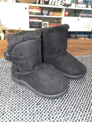 Botas negras de caranimales talla 3 para niños pequeños Foto 1 de 4