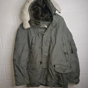 Vintage Military Winter Parka sz L pants sz 34 waist Extreme Cold heavy insulate - Picture 1 of 12