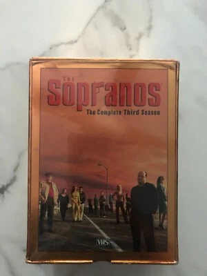 Клан Сопрано полный третий сезон VHS 5 кассет набор HBO серии 2002 запечатанный новый - Изображение 1 из 4