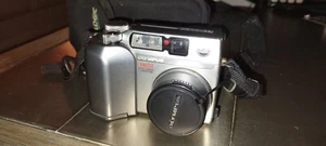 Olympus C-4000 Zoom Digital Camera 3X Optical Zoom Silver  - Picture 1 of 23