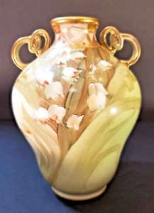 Hand Painted Nippon Porcelain Vase 1930's Lilies of the Field 6 1/8" Tall x 4" W - Picture 1 of 6