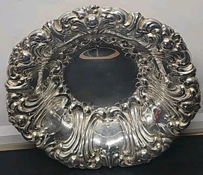 Plato Bon Bon Caramelo De Colección Gorham YC1751 Versalles Ornamentado Festoneado Plateado Foto 1 de 4