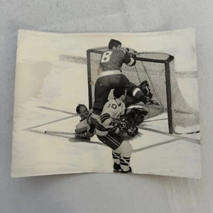 Hockey Player Photo Photograph Vintage Unidentified Detroit Red Wings Mockup - Picture 1 of 10