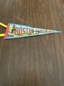 Pennant vintage Boston Massachusetts souvenir bandiera Paul Revere 12”x3” - Foto 1 di 7