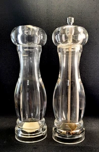 Salero y pimentero acrílico transparente Olde Thompson diseño clásico 7,5" - Imagen 1 de 6